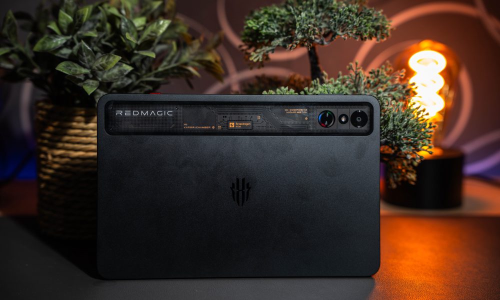 REDMAGIC Astra Gaming Tablet