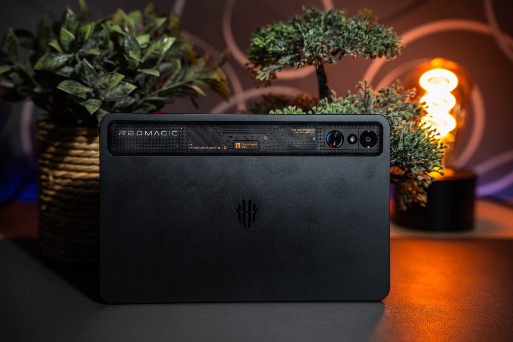 REDMAGIC Astra Gaming Tablet