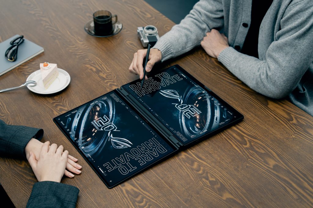 ROG Zephyrus Duo 16