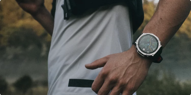 Amazfit T-Rex Ultra 2: Robuste Titan-GPS-Uhr mit Offline-Karten und 30 Tagen Akkulaufzeit 1 Amazfit T-Rex Ultra 2