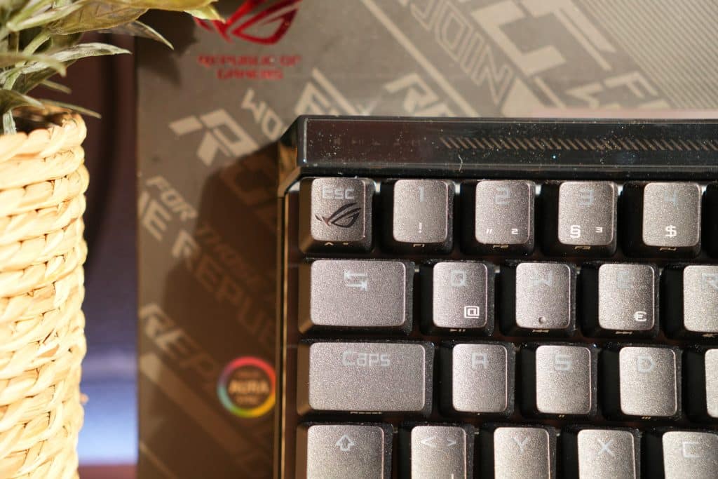 ASUS ROG Falchion Ace HFX im Test: Magnetschalter, Rapid Trigger & kompaktes 65%-Layout 7 ASUS ROG Falchion Ace HFX